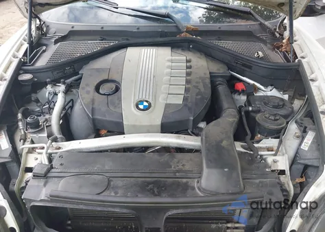 2010 BMW X5 xDrive35D z USA, uszkodzony, nr VIN 5UXFF0C56ALJ99151